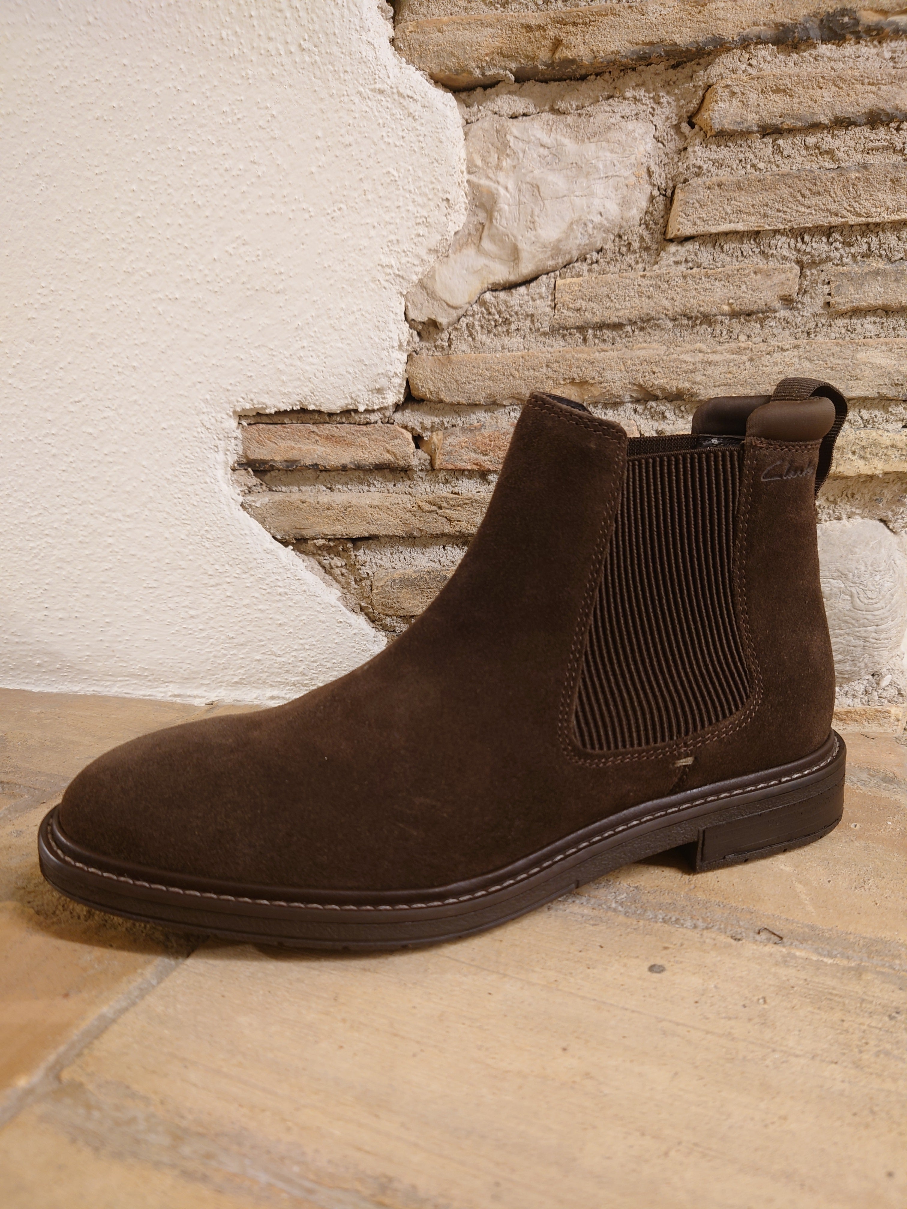 Clarks Stivaletti Uomo - Modello Clarkdale Hall (Dark Brown Suede)