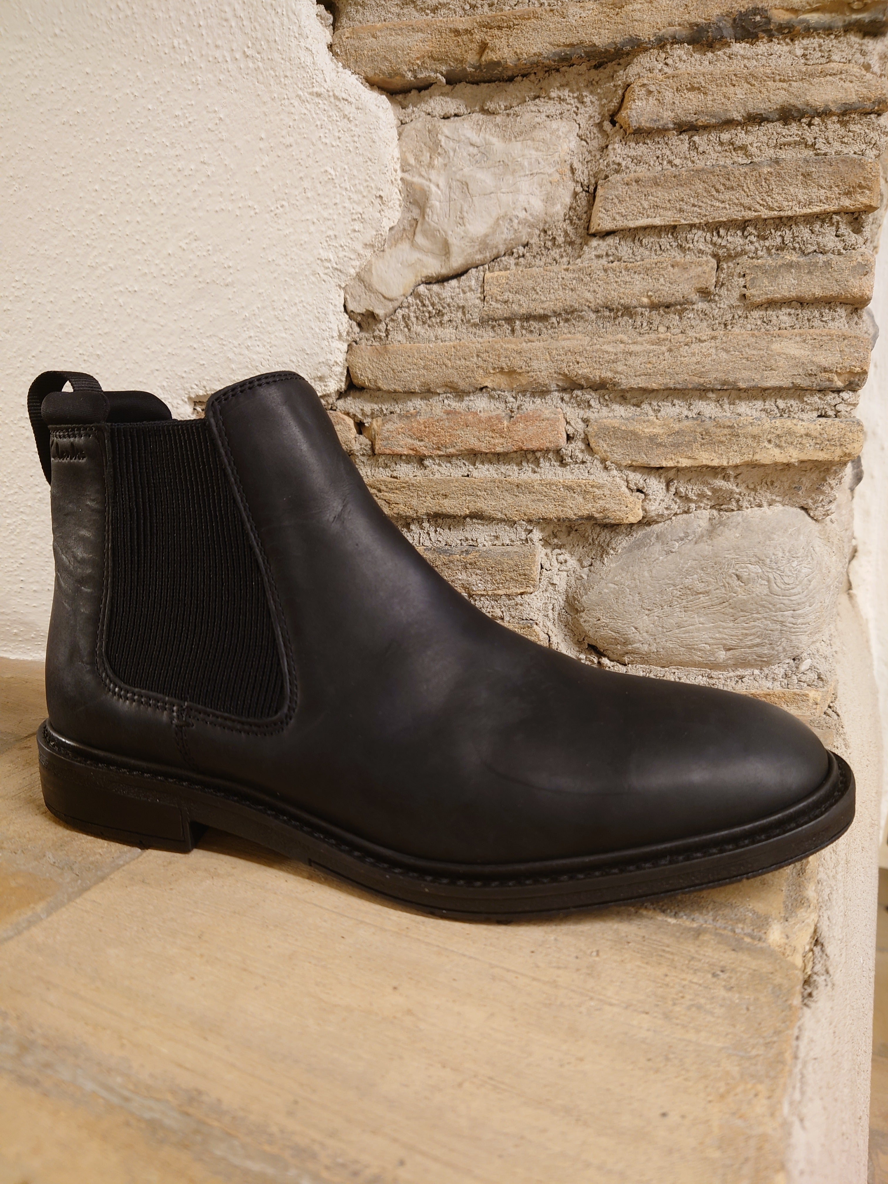 Clarks Stivaletti Uomo - Modello Clarkdale Hall (Black Nubuck)