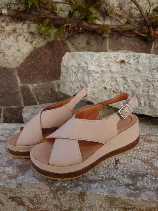 Clarks Donna – Modello Kassandra Step Sand Nubuck